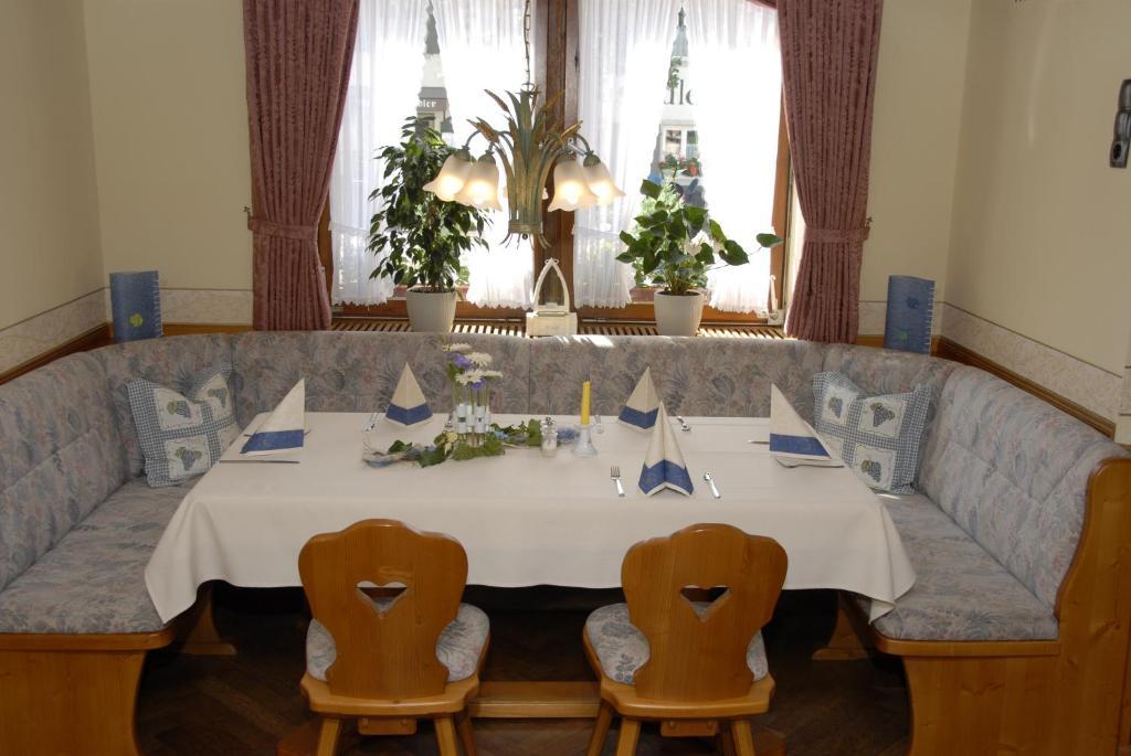 Gasthaus Zum Hirschen 링스헤임 외부 사진